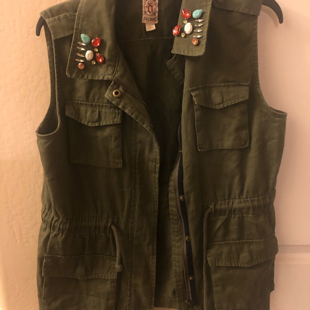 Army green vest